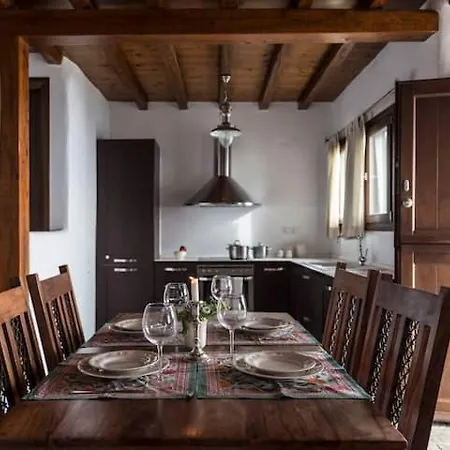 בית נופש Ydrousa Maisonette 2, Isternia, Tinos *