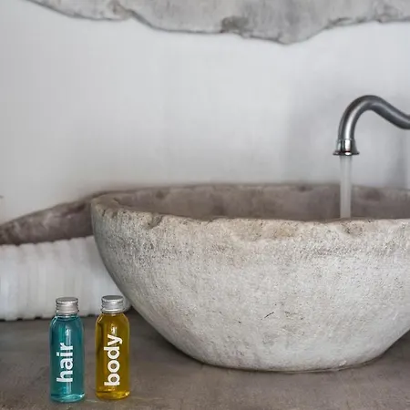 Semesterbostad Ydrousa Maisonette 2, Isternia, Tinos *